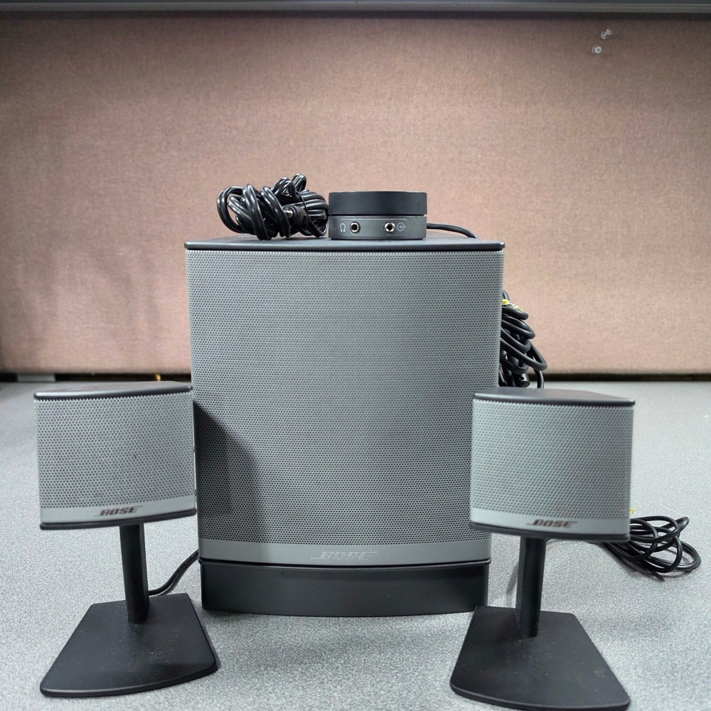 Bose Companion 3 Series II Multimedia Speaker System Gray Excellent 2.1 Channel